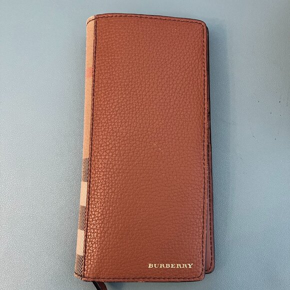 BURBERRY HOUSE CHECK AND GRAINY LEATHER CONTINENTAL WALLET - Picture 1 of 8